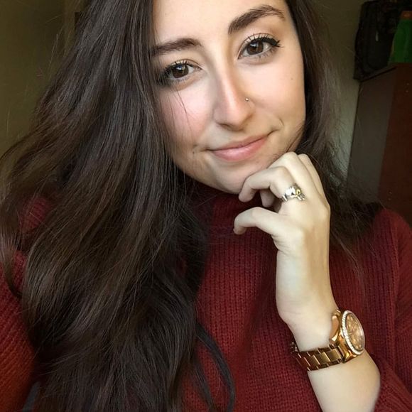 Meet your Posher, Erin - Picture 1 of 1